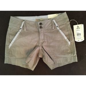 Royal Robbins strider stretch shorts size 2 NEW